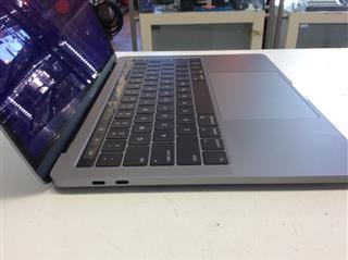 APPLE MACBOOK PRO MPXV2LL/A